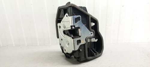 7229459 serrure porte arrière