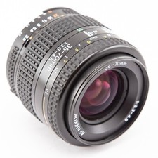 Objectif-zoom Nikon AF Nikkor 35-70mm f3.3-4.5 /Autofocus zoom lens Nikon F Ai-s