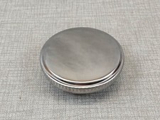 Bouchon chromé de réservoir