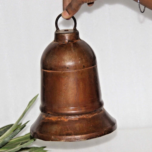 Cloche vache fer antique - cloche,