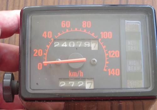 Compteur tachymetre 125 honda - compteur,