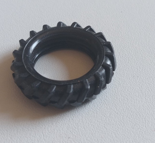 Old front tyre - tyre, yaxon