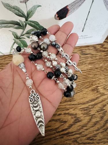 Chapelet hecate dark goddess - hecate,