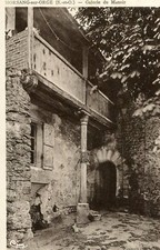 MORSANG SUR BARGE Galerie du Manoir Abbey Saint Magloire Carved Wooden Column