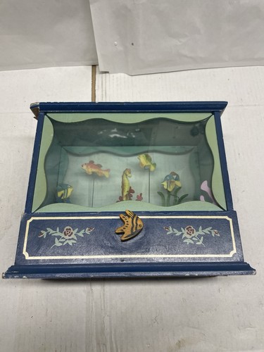 Boîte musique aquarium - boîte,