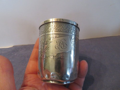 Timbale argent monogramme - en,