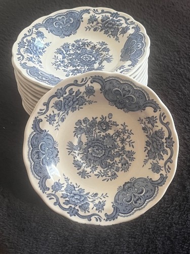 Assiettes porcelaine anglaise - assiettes,