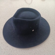 AKUBRA hat size 60 - BRAND NEW 