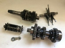 UNE BOITE DE VITESSE ARBRE