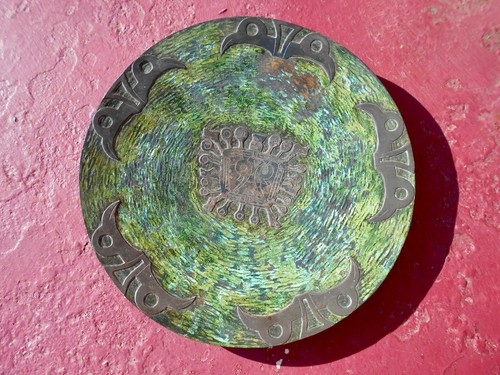 Ancien grand plat - , dinanderie