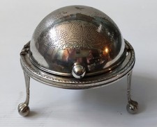 PRESENTOIR A CAVIAR TRIPODE OU BEURRIER  A DOME BASCULANT ARGENT PLAQUE ANGLAIS