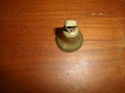 Ancienne petite clochette - ancienne,