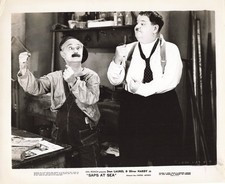 LAUREL ET HARDY saps at sea