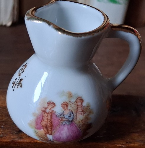 Pichet miniature porcelaine - , de