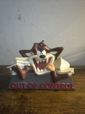 1995 Warner Brothers TASMANIAN DEVIL Figurine TAZ Paperweight