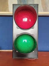 FEUX ROUGE ET VERT INDUSTRIEL DECO LOFT ATELIER FONCTIONNEL H.39CM