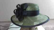 Chapeau De Cérémonie Élégant Vert Avec Application Bleue Fabriqué En Italie
