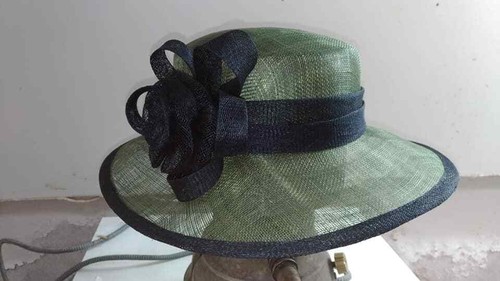 Chapeau cérémonie - chapeau,