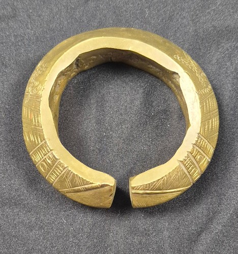Ancien bracelet bijoux bronze