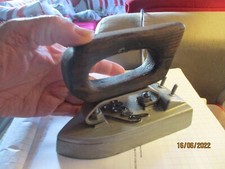 Ancien Fer à Repasser