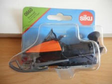 Motoneige Siku orange/noir