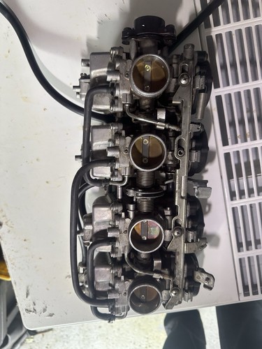 Rampe carburateur fzs600 fazer - rampe,