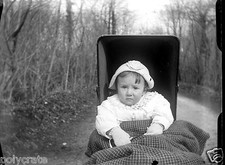 Child baby in pram - old photo glass negative - year. 1910 1920