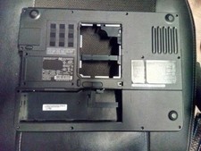 Base inférieure DELL INSPIRON