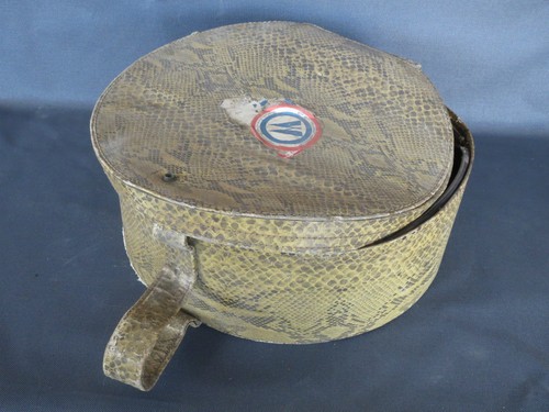 Ancienne boite chapeau - boite,