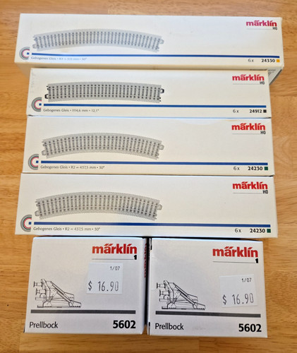 Marklin lot track and - of,