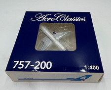 Die Cast Plane 1:400 Boeing 757-200 Air Transat C-GTSE. N1
