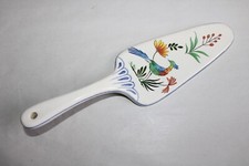 Pelle à tarte en faïence de