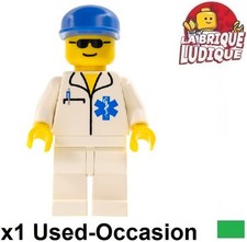 Lego Minifig City Figure Man Doctor Ambulance Hospital Doctor Soc057 USED