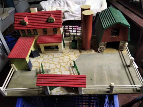 Ferme bois années 70 - -,