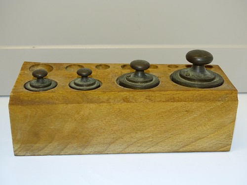 Ancienne boite poids pour - boite,