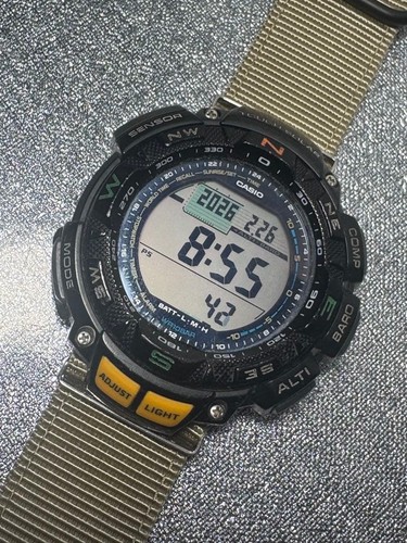 Montre solaire casio pro - montre,
