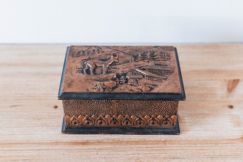 Coffre ancien bois - en,