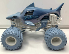 Monster Jam Monster Truck Megalodon 1:64 Scale Hot Wheels (R3)