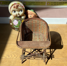 Chaise haute de poupée "Belle