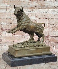 Édition De Collection Statue