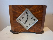 Horloge à poser / Pendule
