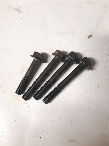 Vis culasse moteur - culasse, de