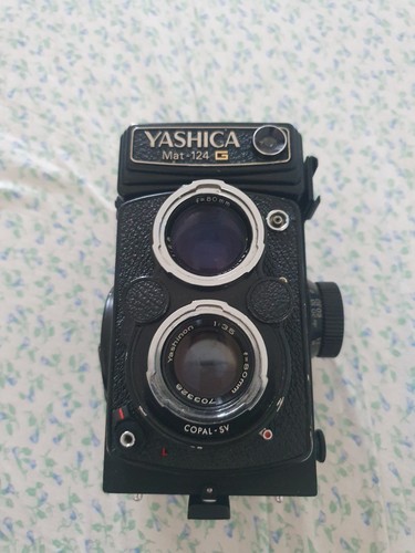 Yashica mat 124g tlr - 124g,