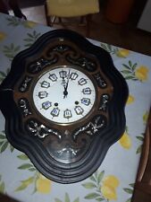 horloge oeil de boeuf avec