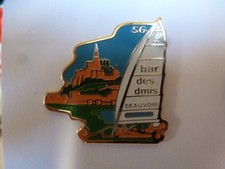 pin's CHAR A VOILE LE MONT ST SAINT MICHEL land sailing SAND YACHTING