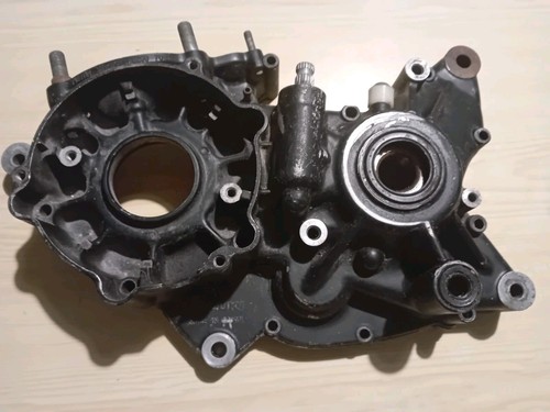 Carter moteur 250 suzuki - 250,
