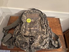 EUC Camelbak BFM Maximum Gear H2O Bladder 3L/100oz Backpack Digital dig Camo