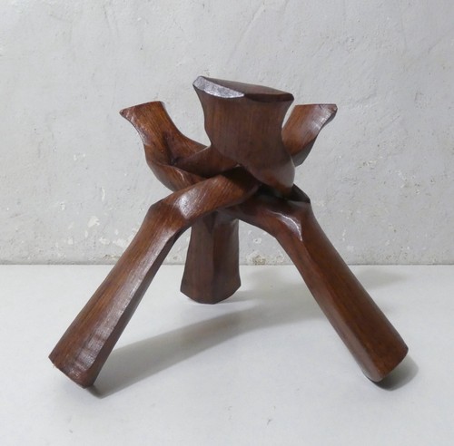 Présentoir socle bois - présentoir,