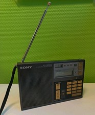 Radio vintage SONY ICF-7600D FM/LW/MW/SW PLL SYNTHESIZED RECEIVER avec étui