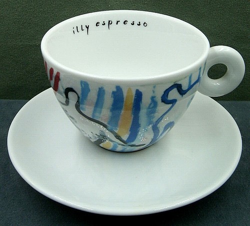 Tasse sous - et, grand